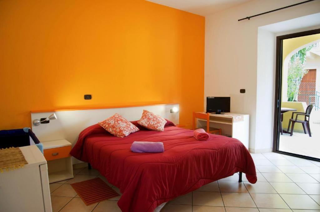 Affittacamere Casa Del Sole Cala Gonone Exteriör bild